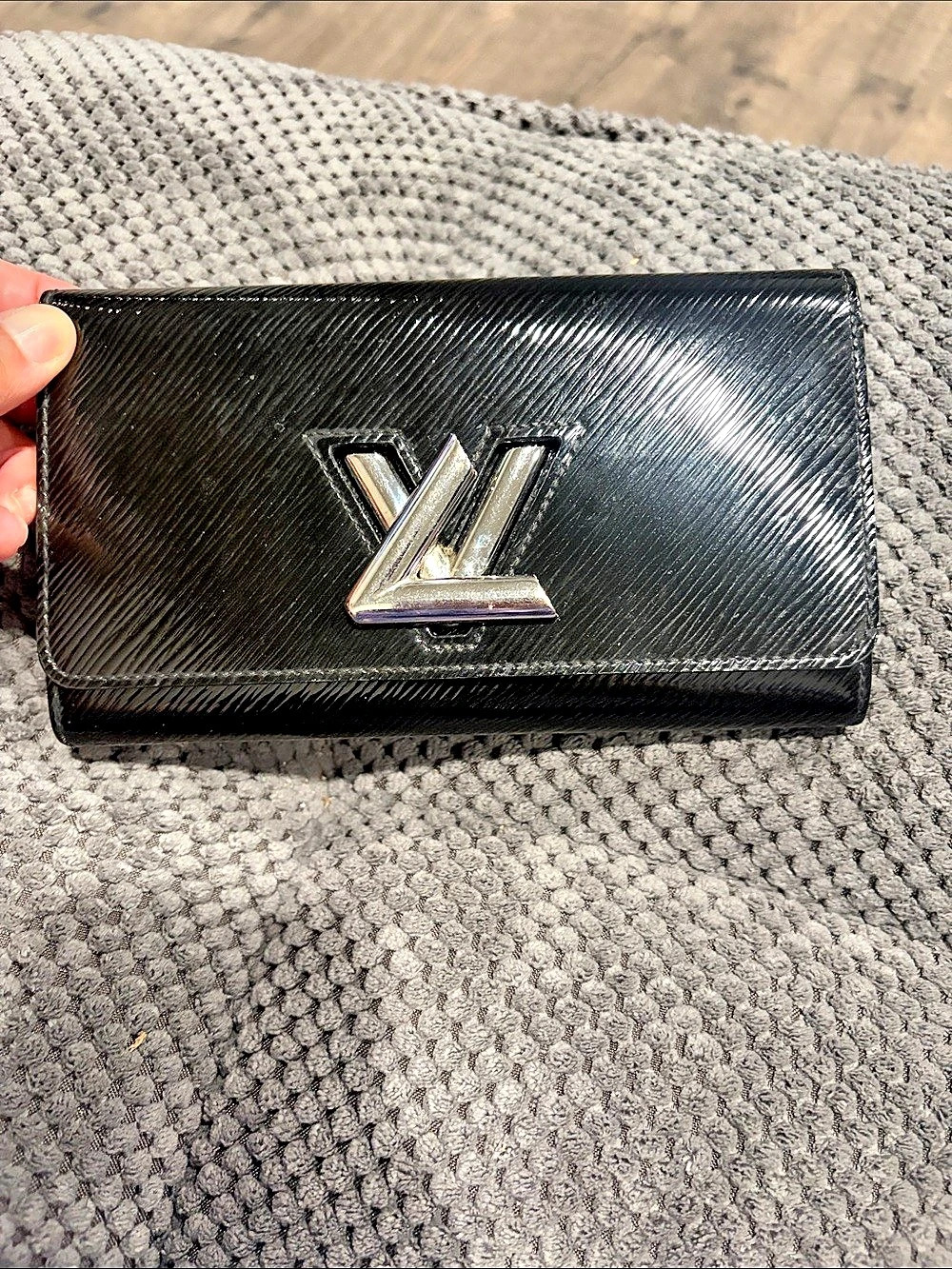 Louis Vuitton Twist Wallet Black Epi